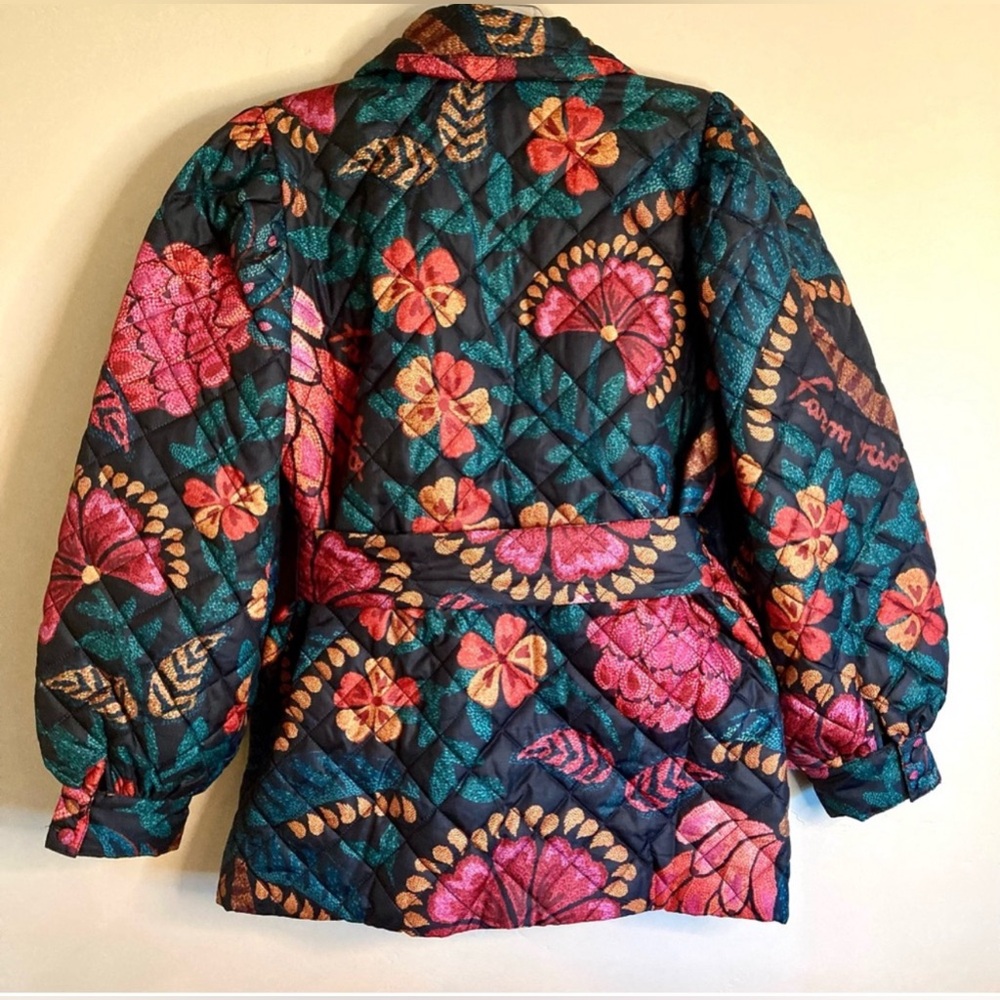 NWOT FARM Rio Black Flowerdoscopic Belted Puffer Jacket In Large - Picture 4 of 8